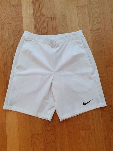 Tennishosen von NIKE 